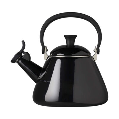 Le Creuset Kone Kettle in Black Onyx