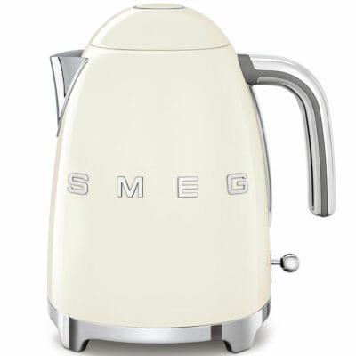 Smeg KLF03CRUK Retro Kettle in Cream