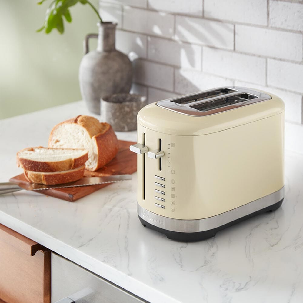 KitchenAid 5MT2109BAC Manual Control 2 Slot Toaster in Almond Cream KitchenAid 5MT2109BAC Manual Control 2 Slot Toaster in Almond Cream
