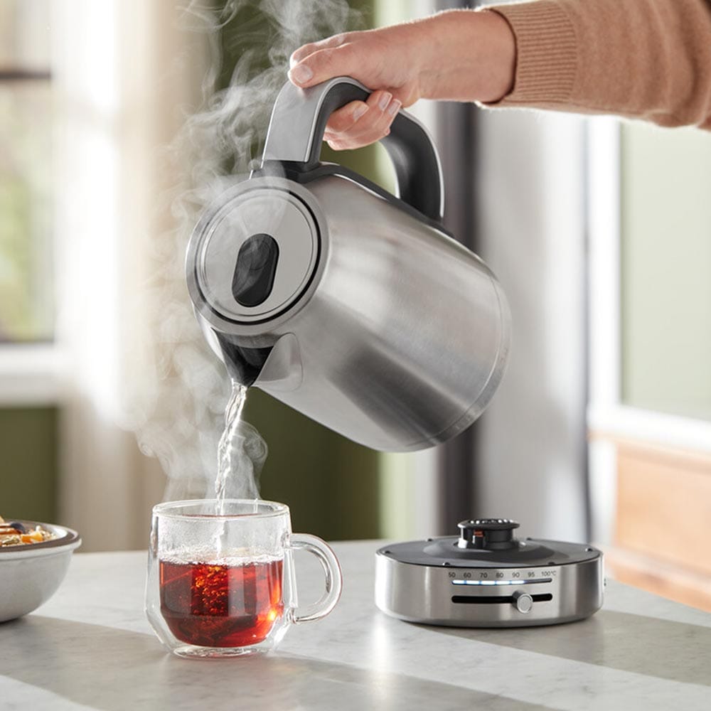 KitchenAid 5KEK1701BSX 1.7L Kettle in Stainless Steel KitchenAid 5KEK1701BSX 1.7L Kettle in Stainless Steel