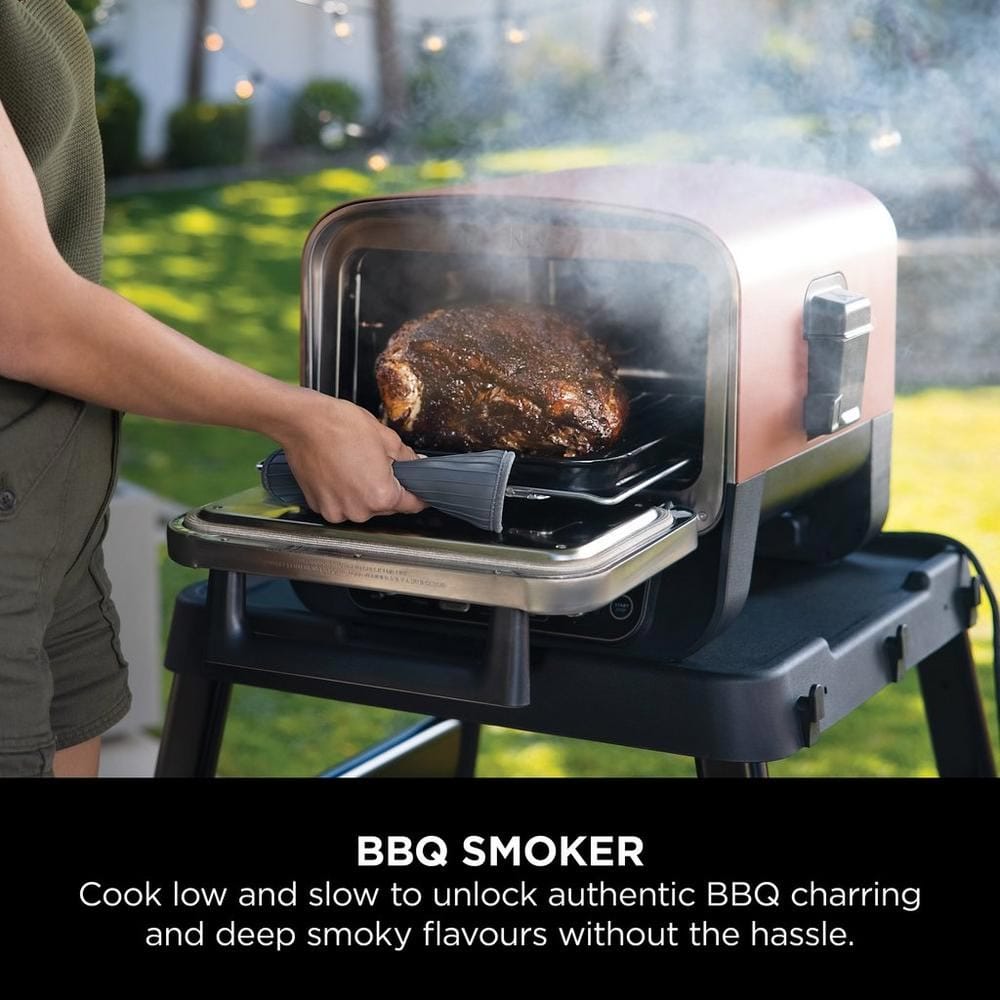 Ninja OO101UK Woodfire Electric Outdoor Oven, Artisan Pizza Maker and BBQ Smoker - Terracotta