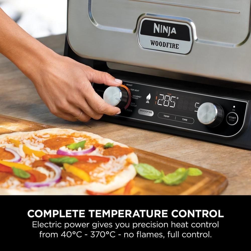 Ninja OO101UK Woodfire Electric Outdoor Oven, Artisan Pizza Maker and BBQ Smoker - Terracotta