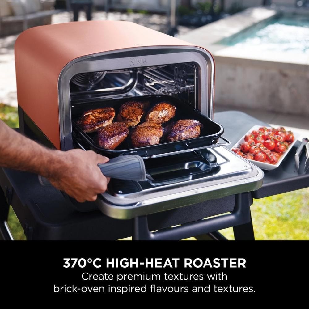Ninja OO101UK Woodfire Electric Outdoor Oven, Artisan Pizza Maker and BBQ Smoker - Terracotta