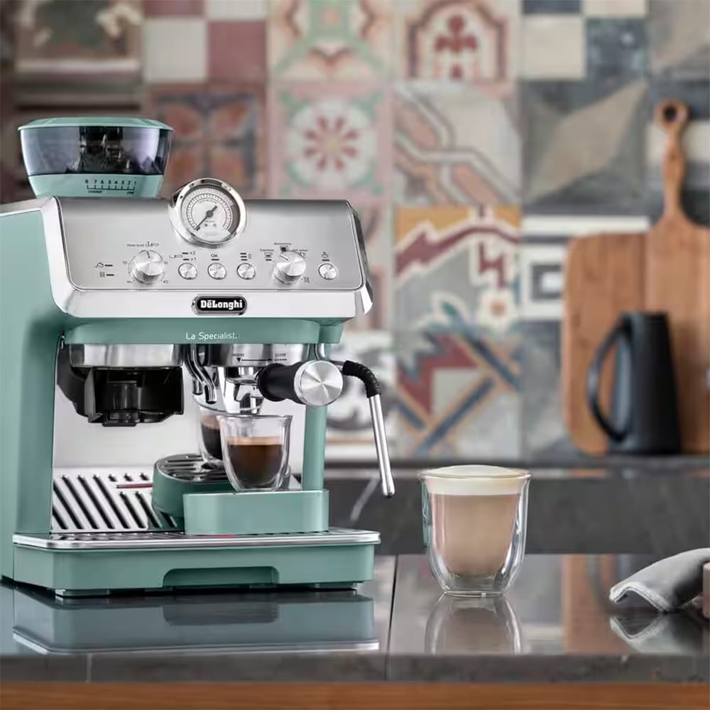 Delonghi EC9155GR La Specialista Arte Bean to Cup Espresso Coffee Machine in Green Delonghi EC9155GR La Specialista Arte Bean to Cup Espresso Coffee Machine in Green