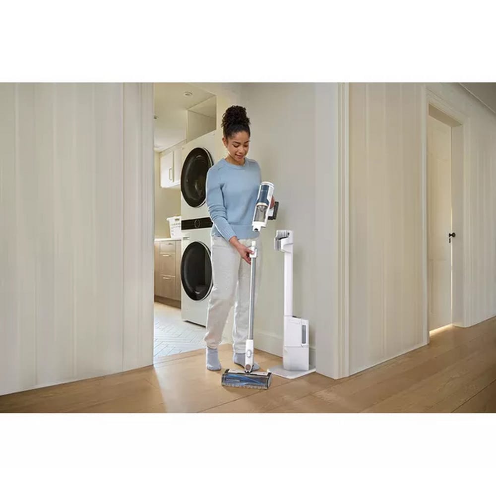 Shark Cordless Stick Vacuum with Auto Empty System BU3521UK Shark Cordless Stick Vacuum with Auto Empty System BU3521UK