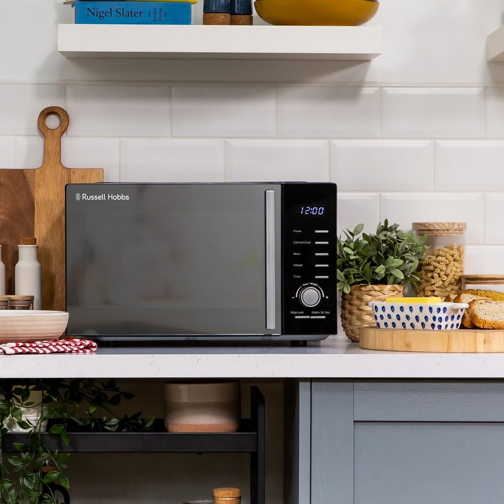 Russell Hobbs 23 Litre 900W Solo Microwave in Black - RHM2348B Russell Hobbs 23 Litre 900W Solo Microwave in Black - RHM2348B