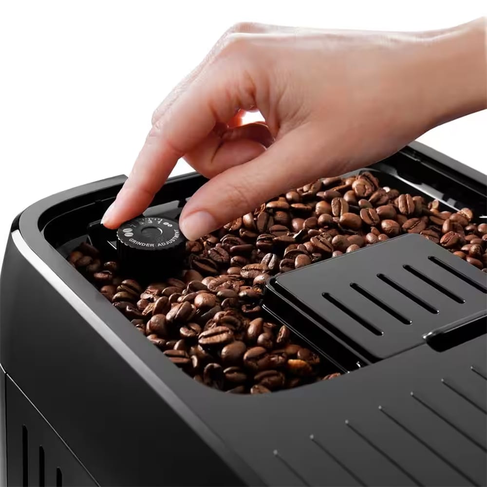 Delonghi Magnifica Plus Bean to Cup Coffee Machine in Black - ECAM32060B Delonghi Magnifica Plus Bean to Cup Coffee Machine in Black - ECAM32060B