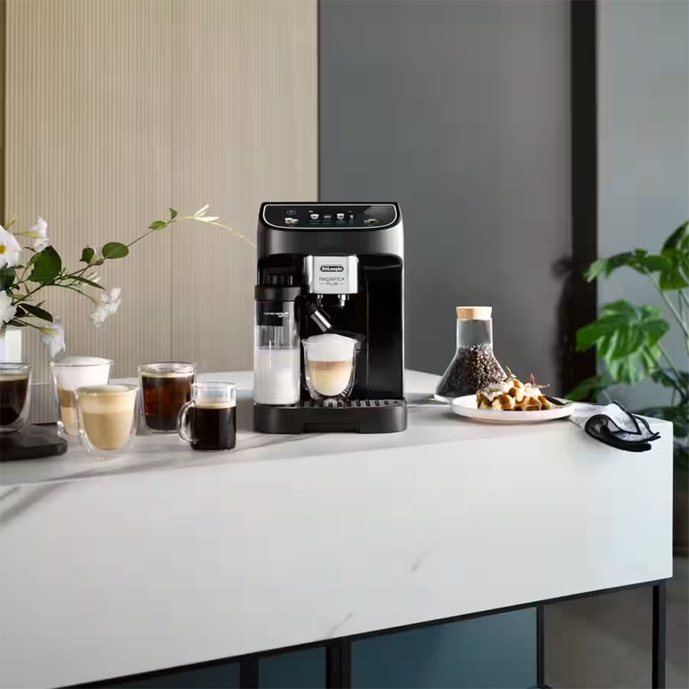 Delonghi Magnifica Plus Bean to Cup Coffee Machine in Black - ECAM32060B Delonghi Magnifica Plus Bean to Cup Coffee Machine in Black - ECAM32060B