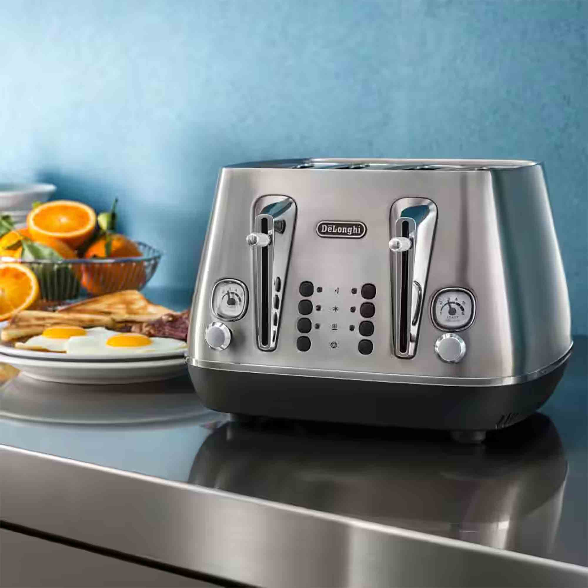 Delonghi Distinta X 4 Slice Toaster in Metal - CTIN4003M Delonghi Distinta X 4 Slice Toaster in Metal - CTIN4003M