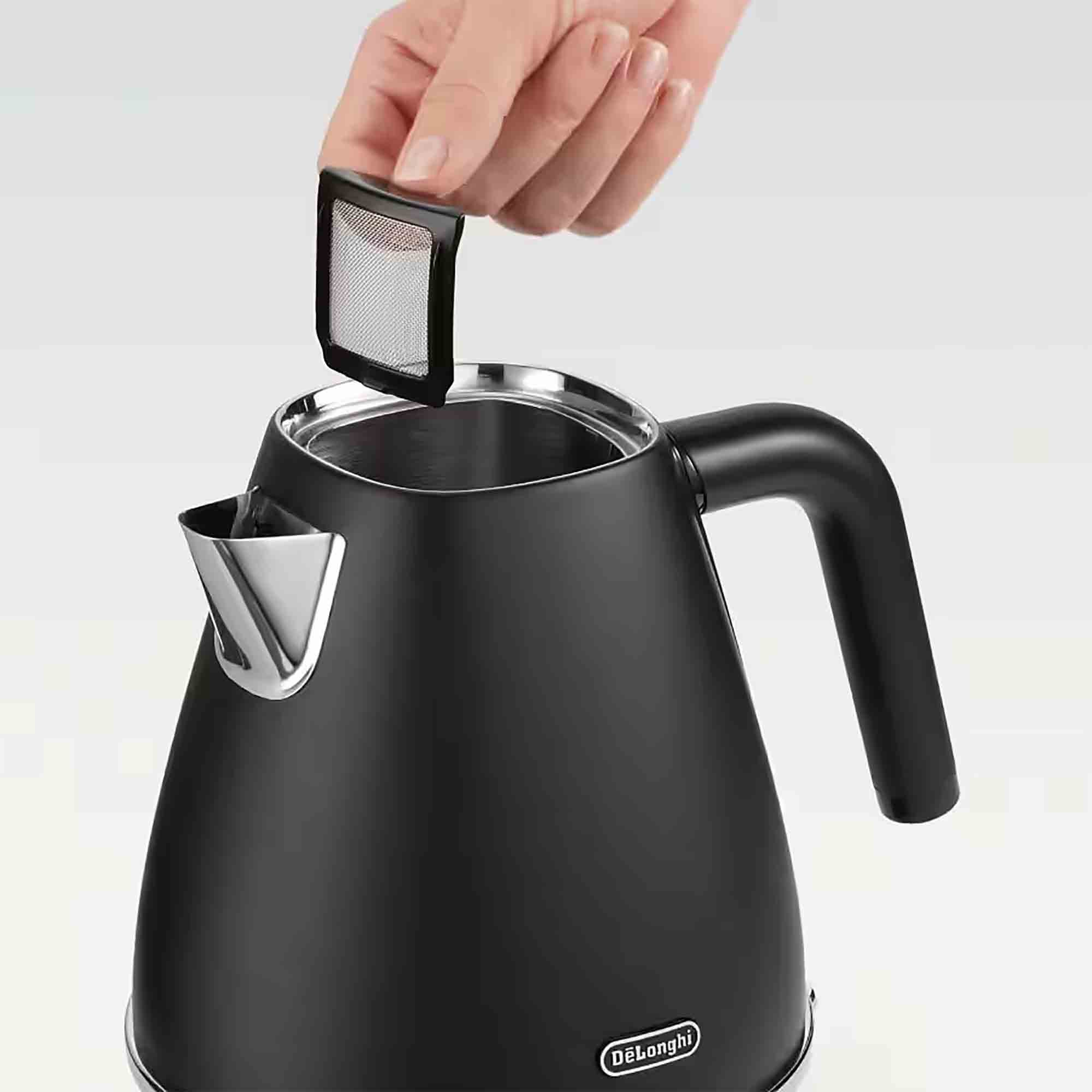 Delonghi Distinta X Kettle in Black - KBIN3001BK Delonghi Distinta X Kettle in Black - KBIN3001BK