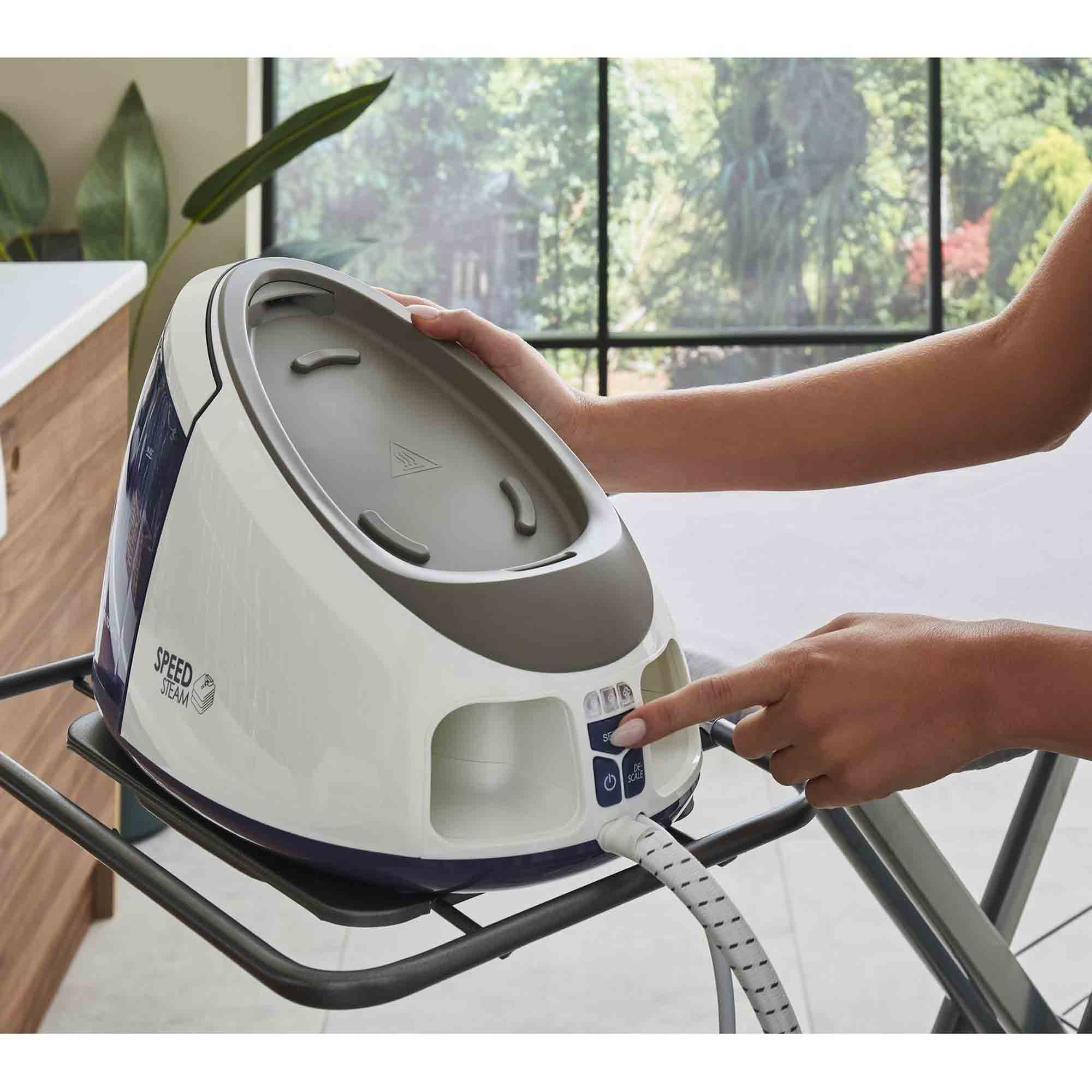Morphy Richards Speed Steam 3000W Steam Generator - Purple - 333202 Morphy Richards Speed Steam 3000W Steam Generator - Purple - 333202