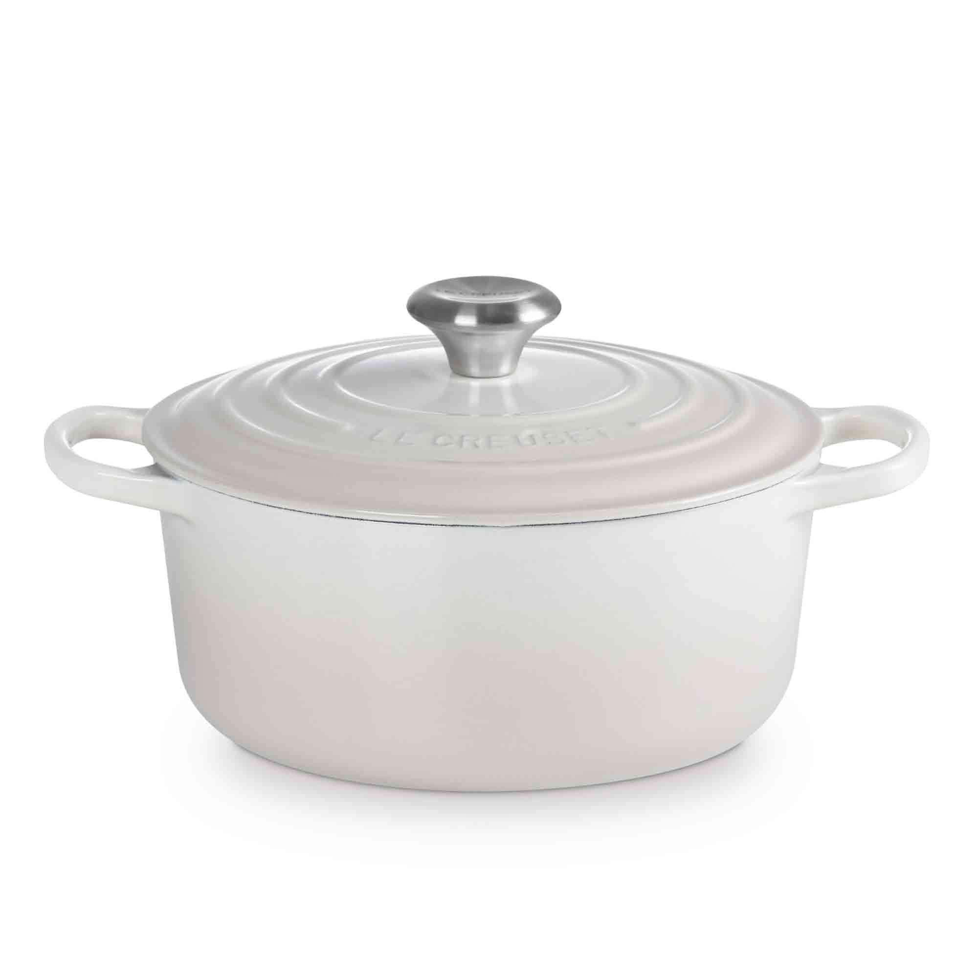 Le Creuset Cast Iron Round Casserole in Meringue 24cm Le Creuset Cast Iron Round Casserole in Meringue 24cm