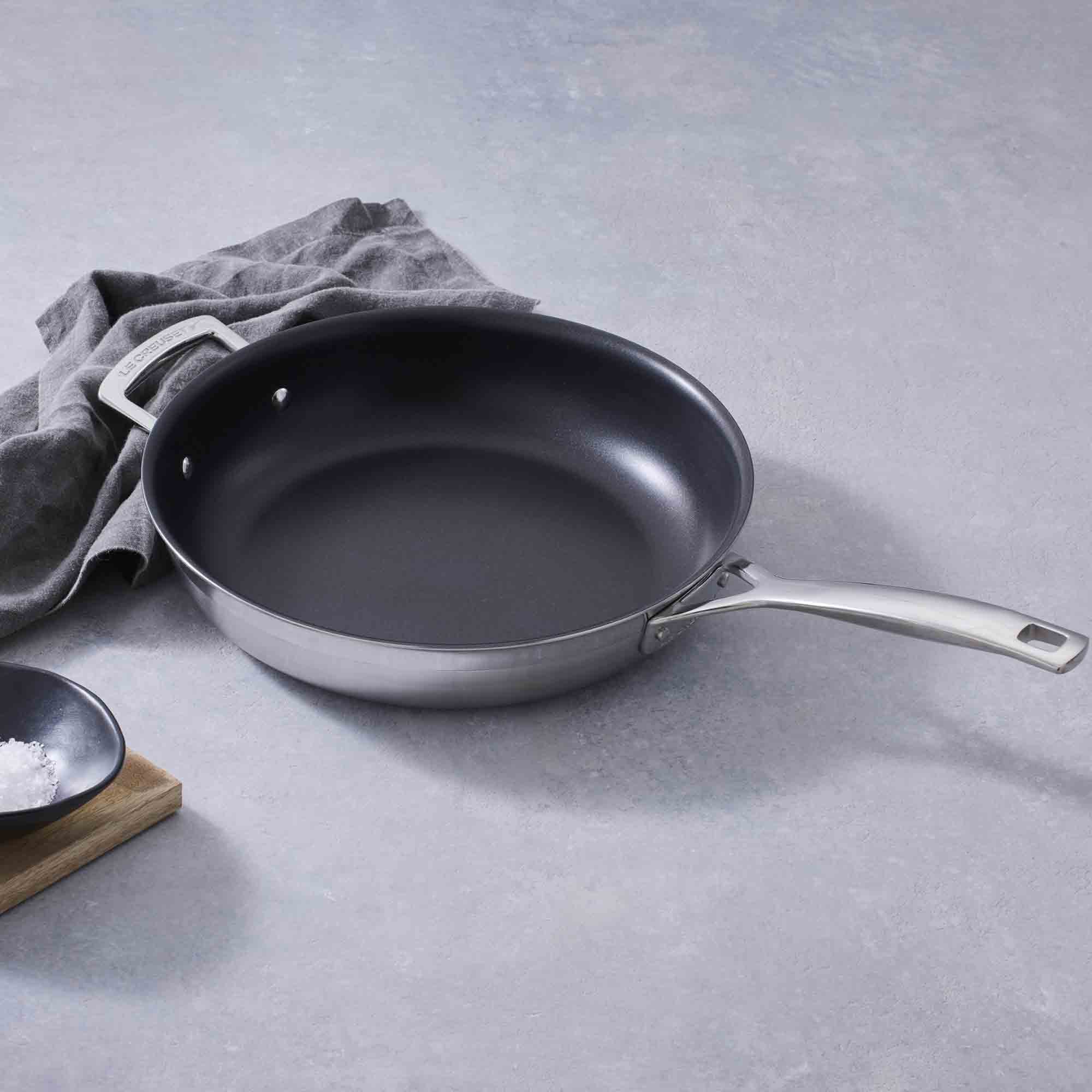 Le Creuset 3-ply Stainless Steel Non-Stick Frying Pan with Helper Handle 28cm Le Creuset 3-ply Stainless Steel Non-Stick Frying Pan with Helper Handle 28cm