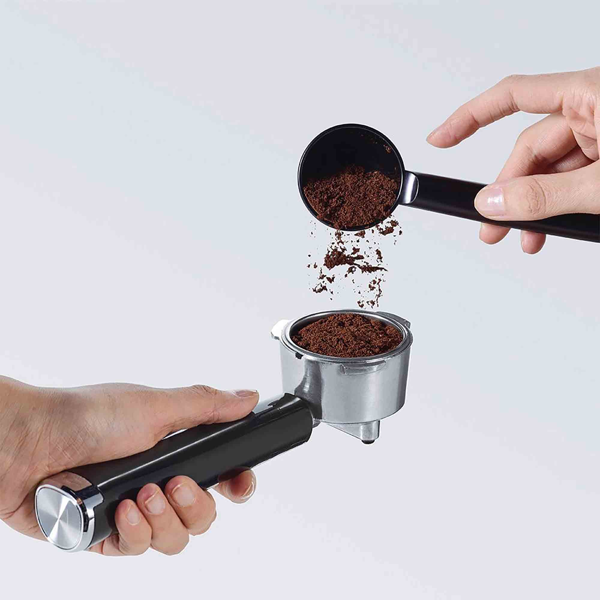 Polti Coffea P10S Manual Espresso Machine in Silver Polti Coffea P10S Manual Espresso Machine in Silver