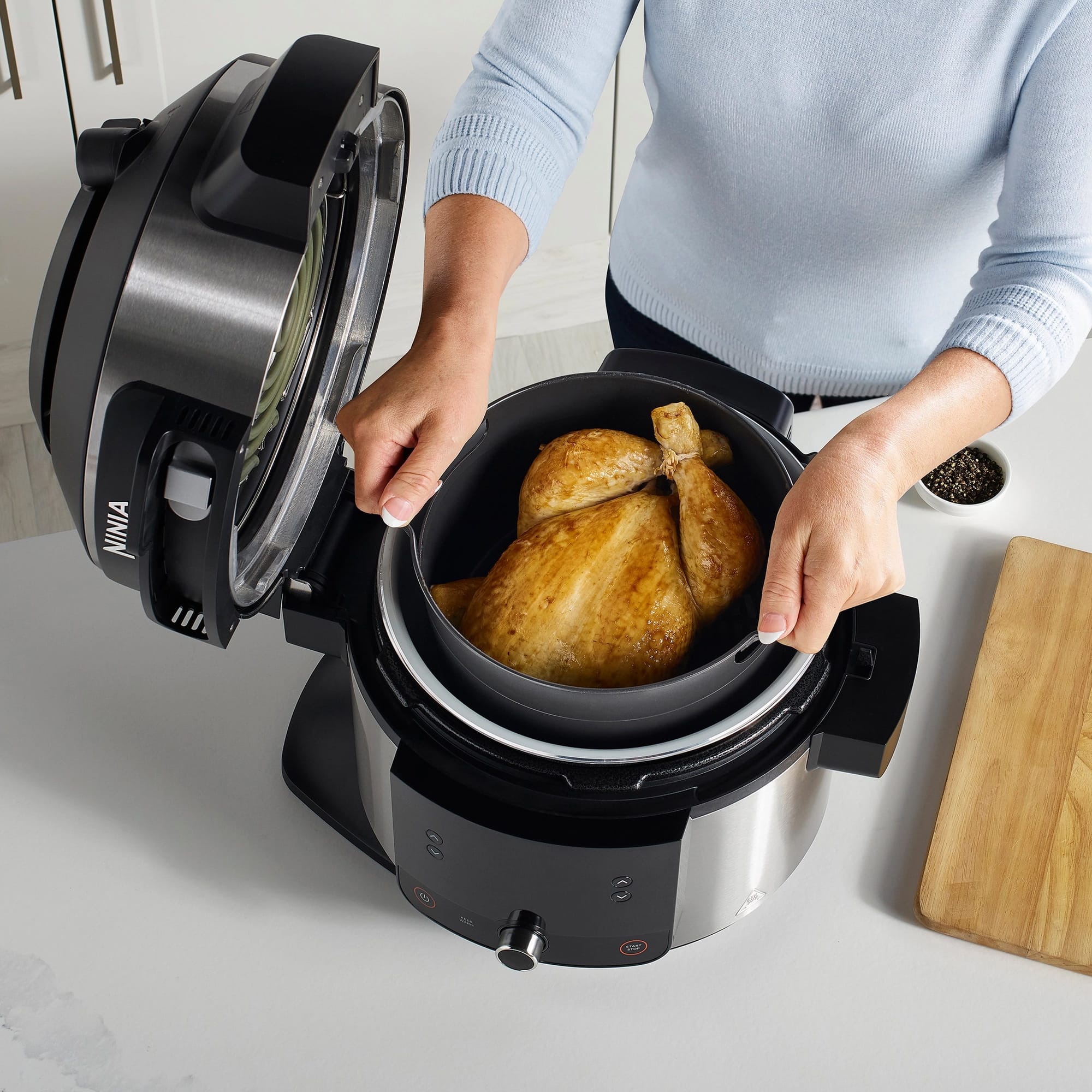 Ninja OL550UK 6L 11-in-1 One Lid Multi Cooker – Black Ninja OL550UK 6L 11-in-1 One Lid Multi Cooker – Black
