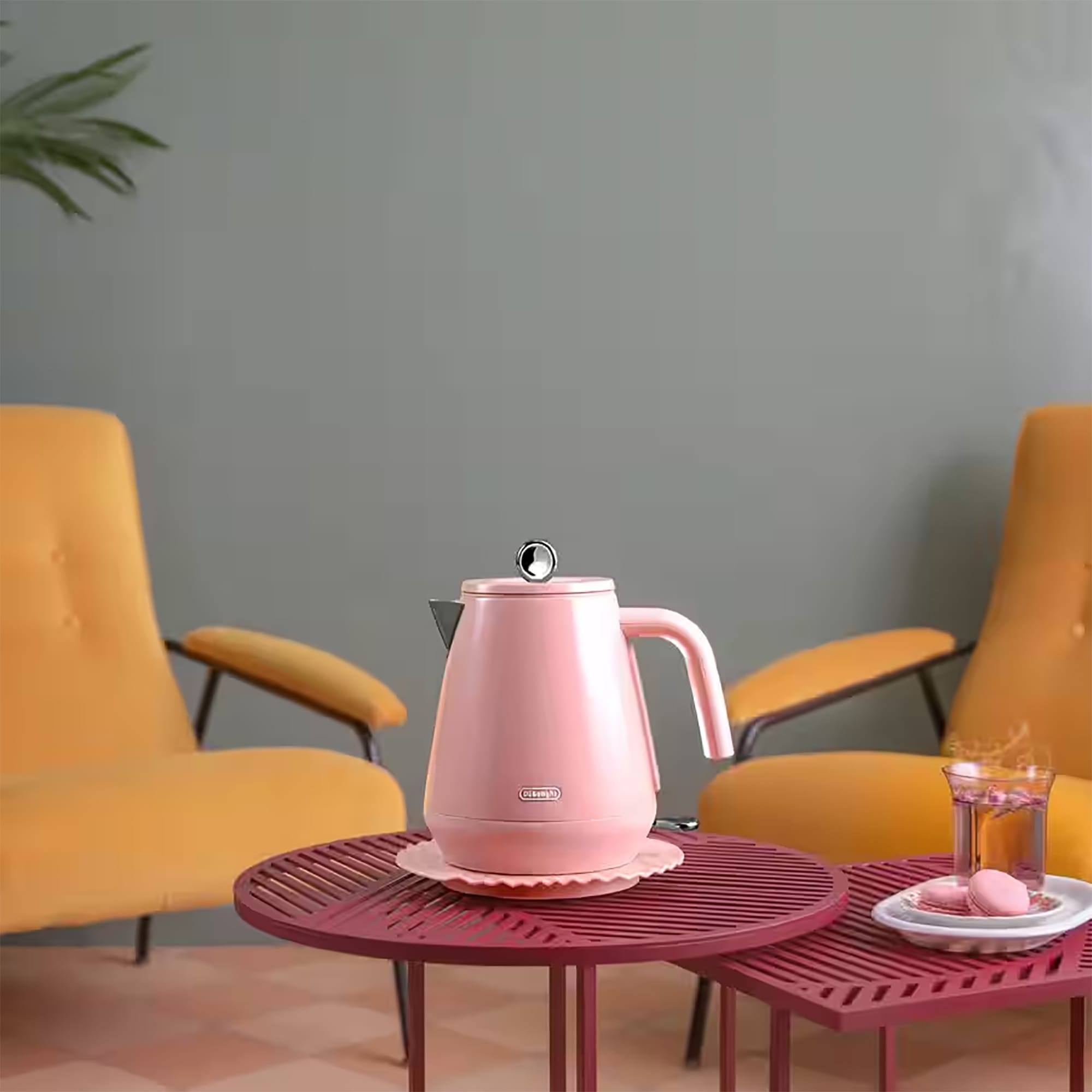 Delonghi Eclettica 1.7L Kettle in Pink - KBY3001PK Delonghi Eclettica 1.7L Kettle in Pink - KBY3001PK