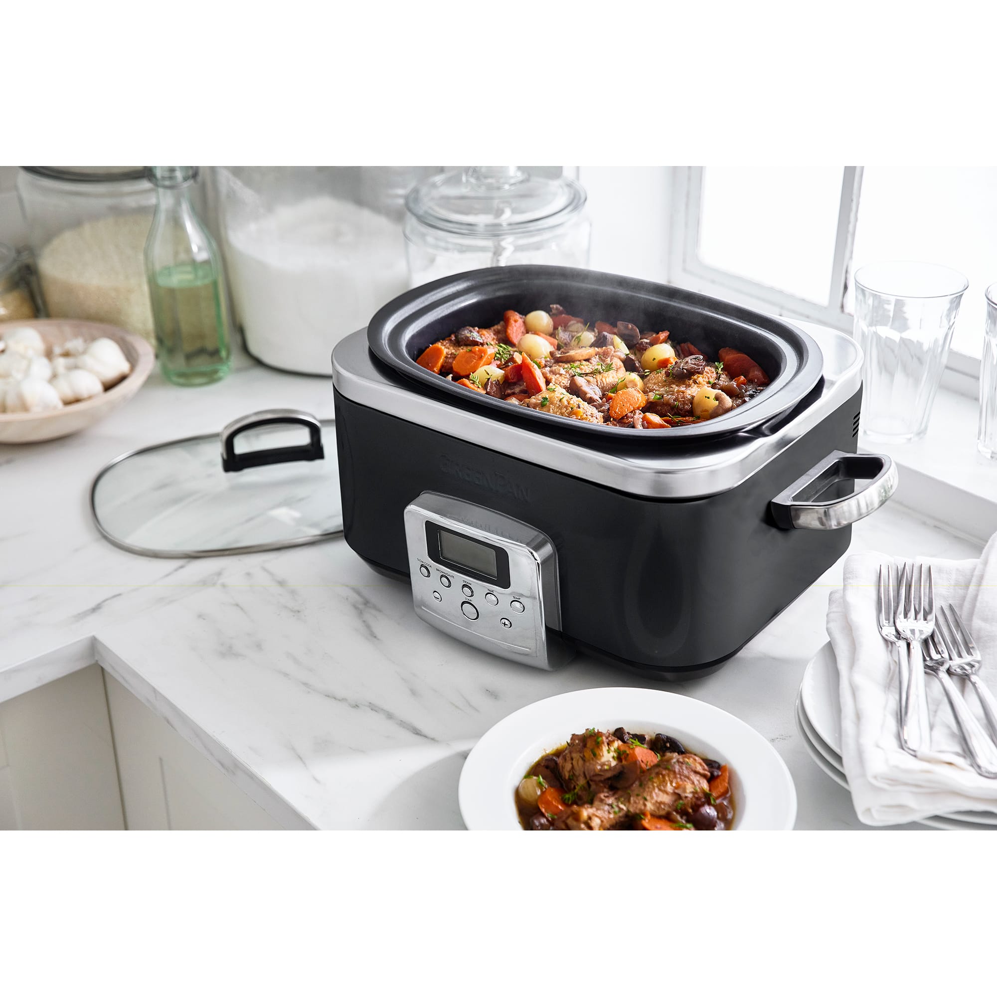 Greenpan 6 Litre Slow Cooker in Black - CC005310 Greenpan 6 Litre Slow Cooker in Black - CC005310