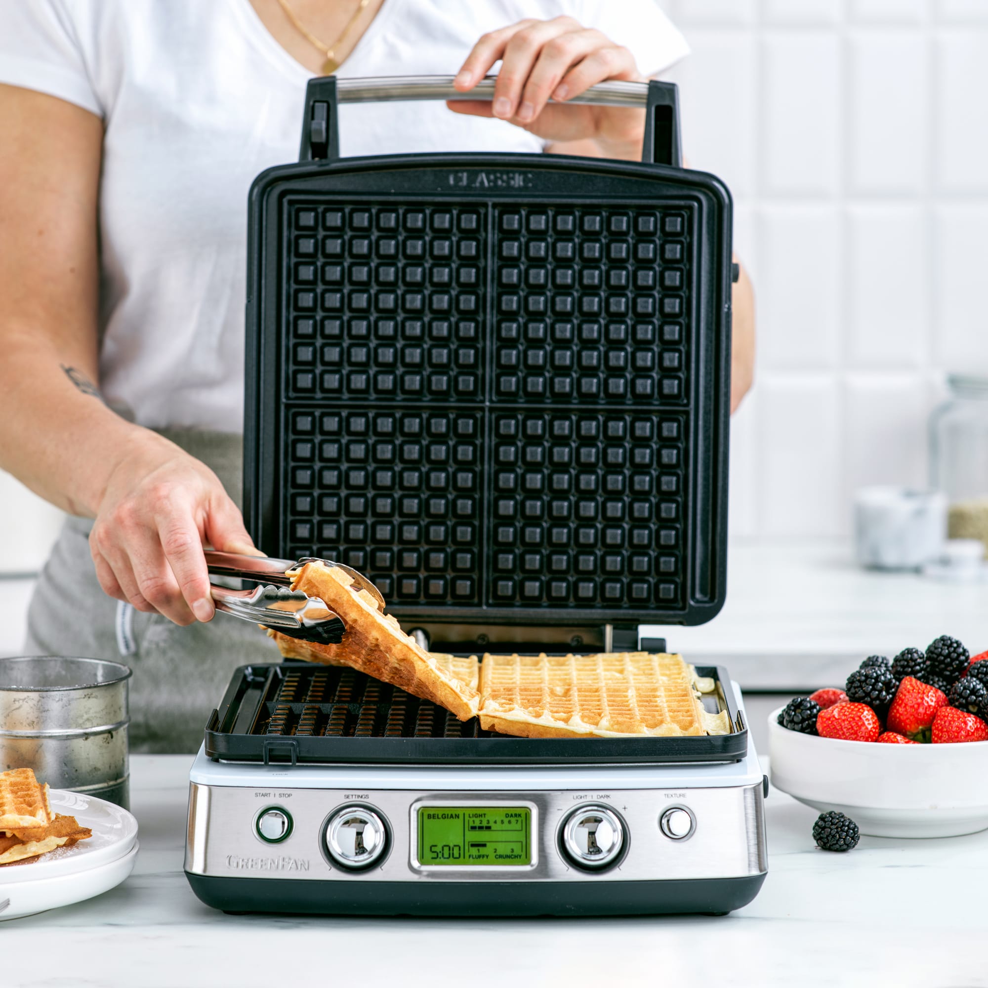 GreenPan Elite Waffle Maker in Blue Haze - CC006586 GreenPan Elite Waffle Maker in Blue Haze - CC006586
