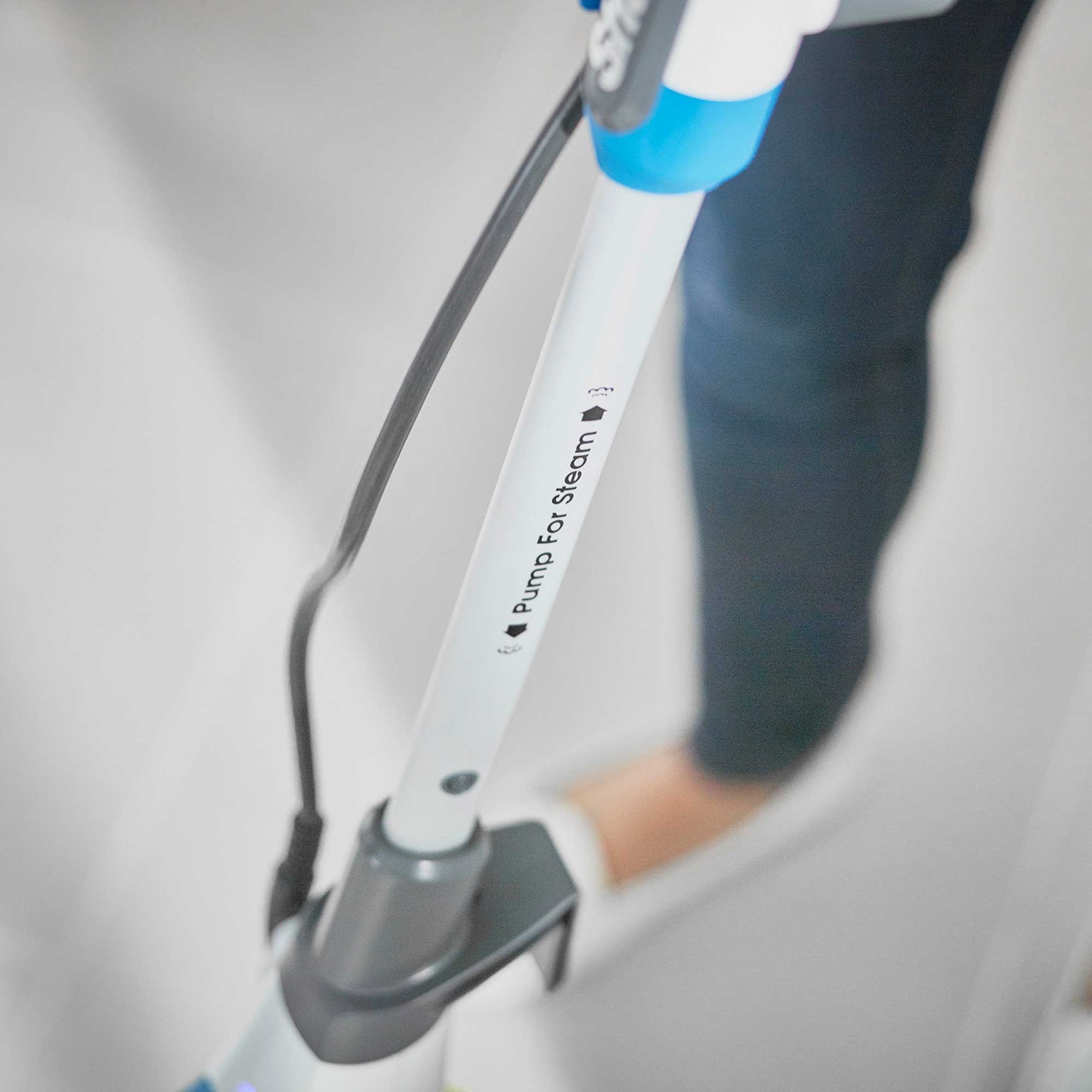 Shark Klik n'Flip Manual Steam Pocket Mop – White & Blue | S6001UK Shark Klik n'Flip Manual Steam Pocket Mop – White & Blue | S6001UK